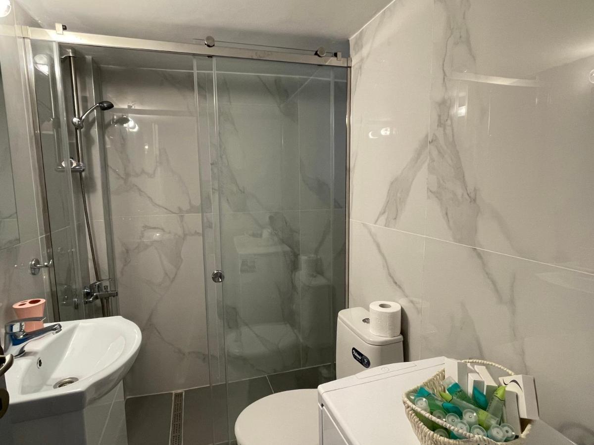 Cosy Apartment In Glyfada Center Афіни Екстер'єр фото