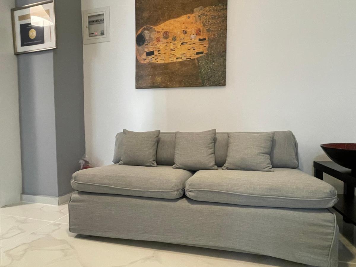 Cosy Apartment In Glyfada Center Афіни Екстер'єр фото