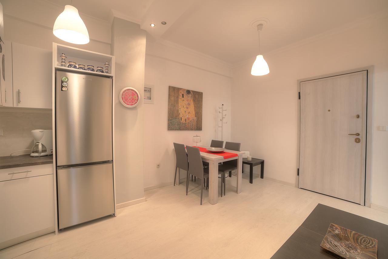 Cosy Apartment In Glyfada Center Афіни Екстер'єр фото
